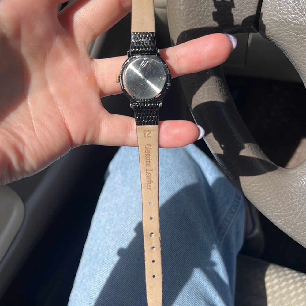 Gucci Watch - Picture 3 of 3